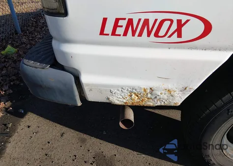 2011 Ford E-350 Super Duty Commercial z USA, uszkodzony, nr VIN 1FTSE3EL1BDA11972